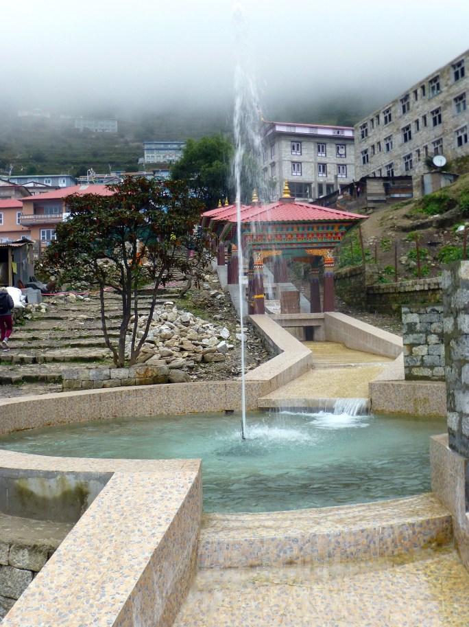 namche_entrance_fountain2